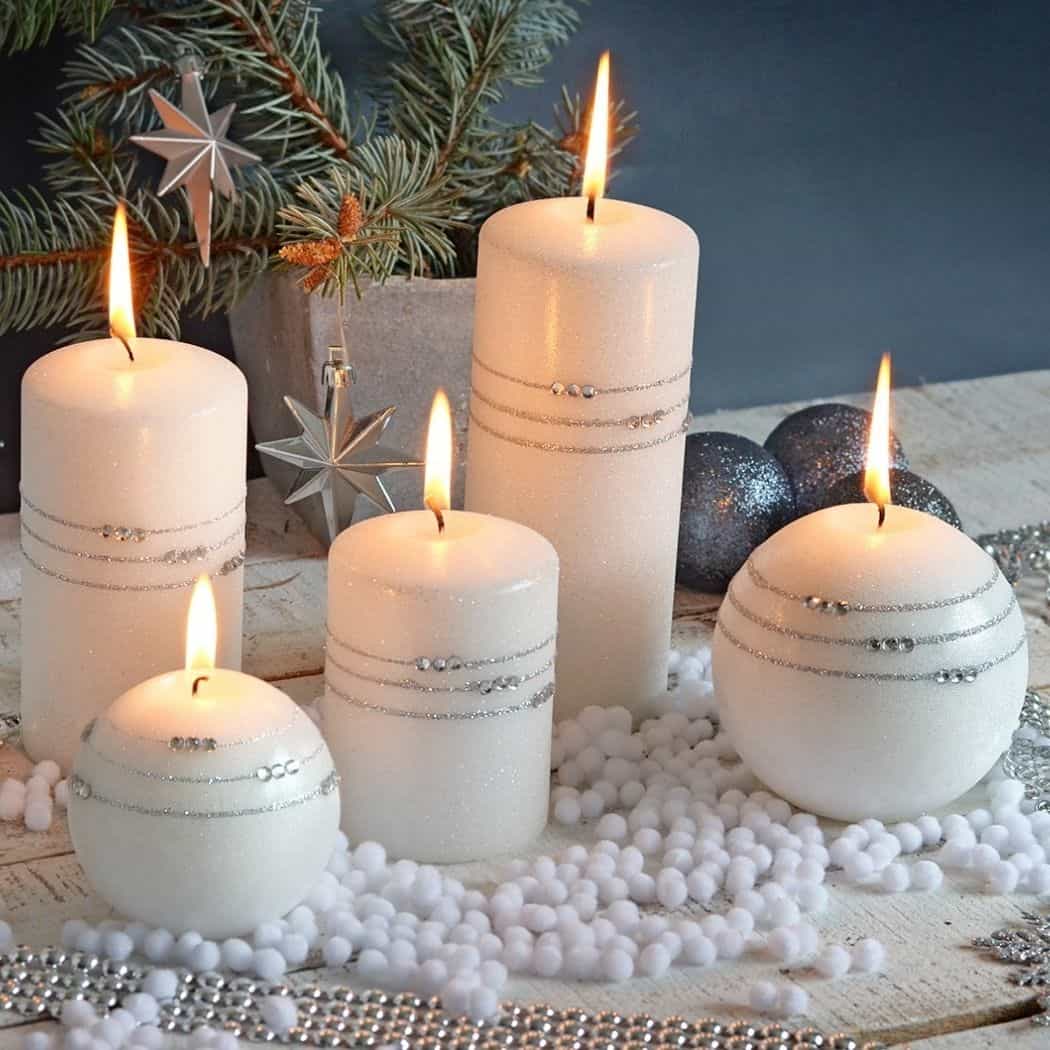 Декор белых свечей к новому году